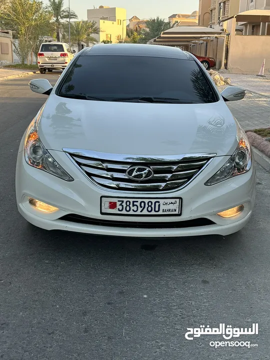 Hyundai sonata full Option excellent condition banorama