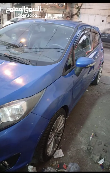 فورد فيستا 2013 للبيع