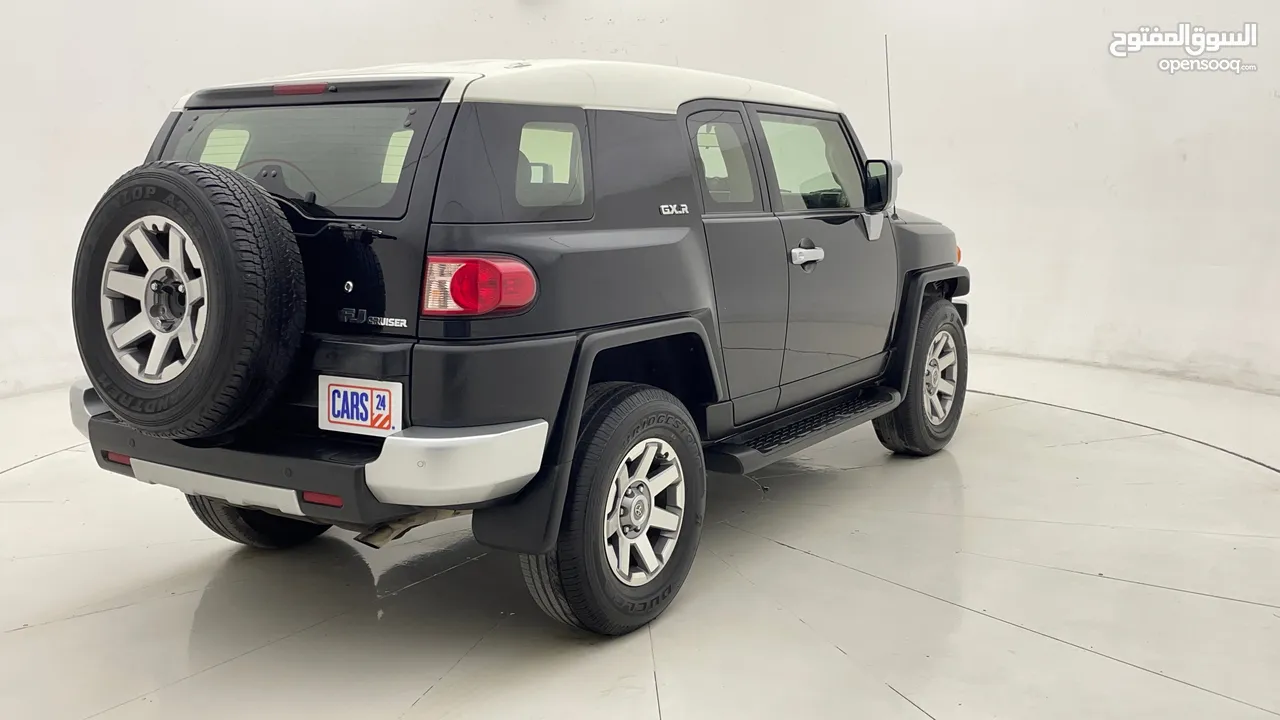 (HOME TEST DRIVE AND ZERO DOWN PAYMENT) TOYOTA FJ CRUISER