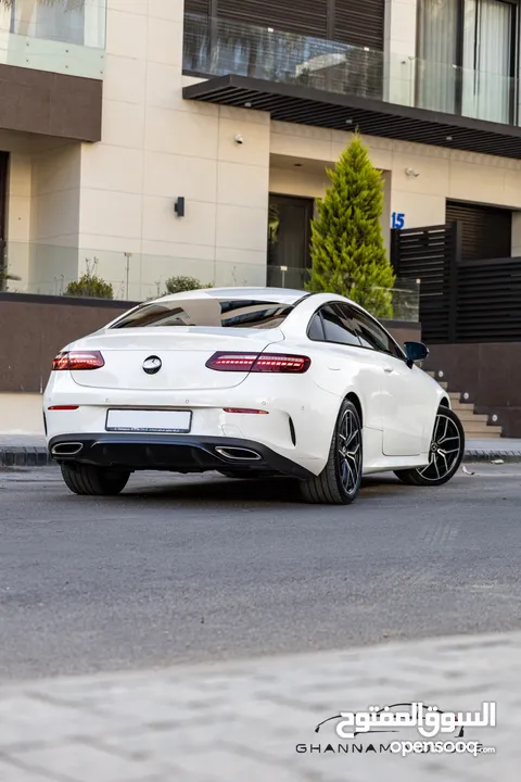 Mercedes benz E200 coupe 2021