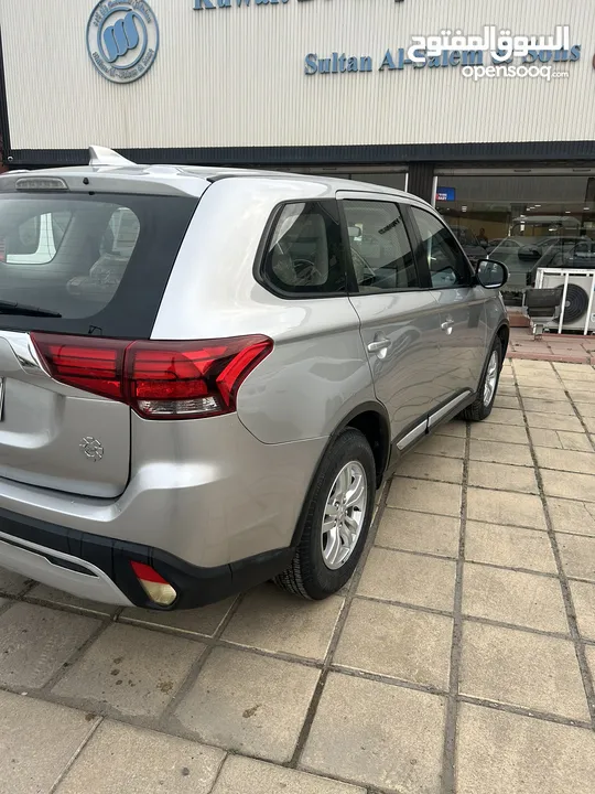 Mitsubishi outlander 2019