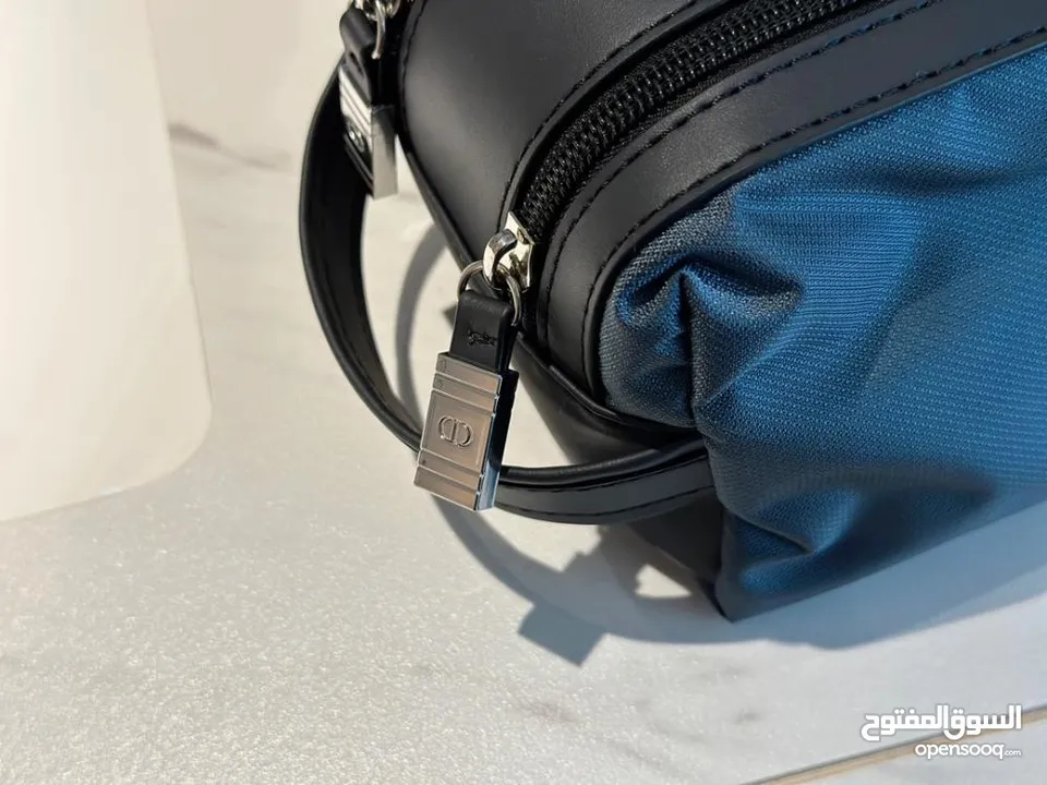 شنطه يد ديور اصليه للشباب والبنات dior origenal unisix handbag