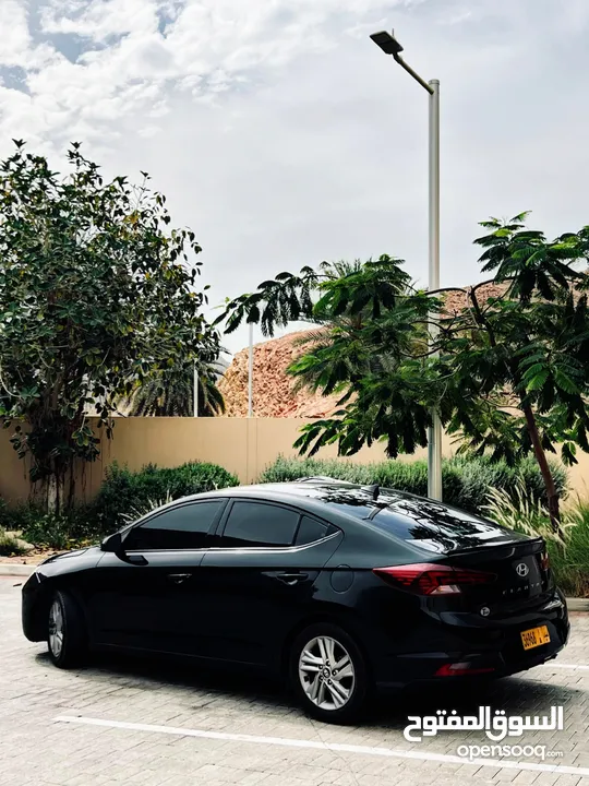 Hyundai Elantra SE 2.0 2019 model