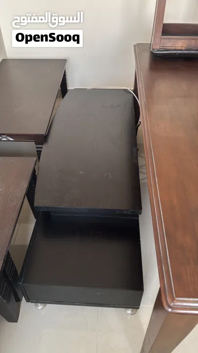 طاولة سفرة وبراد