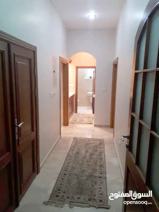فيلا مستقلة للإيجار مفروشة بالكامل مكونه من 5 نوم