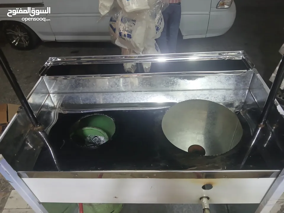 عرباية ذرة (بسطة) مع كامل معداتها مستعمل شبه جديد قابل للتفاوض