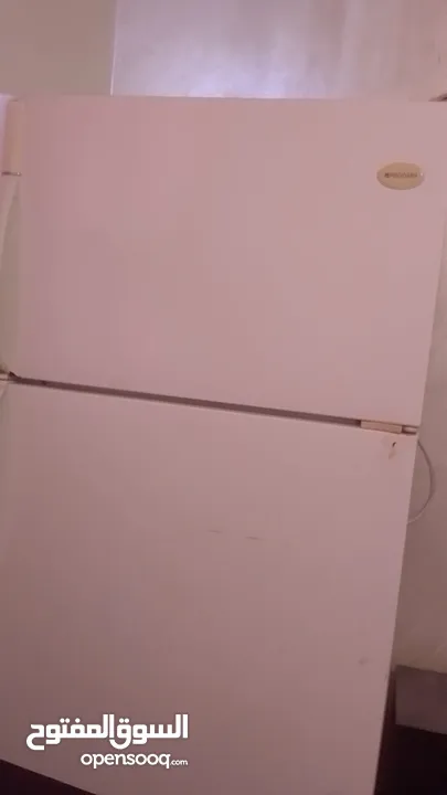 غاز وثلاجه للبيع
