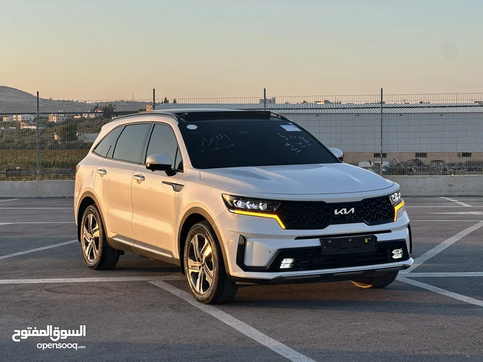 كايا سورينتو 2023 فل الفل  فتحة سقف بانوراما  4x4 ///240Hp بنزين + كهرباء  ( Haybrid) 1600cc