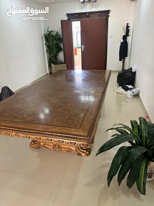 طاولة سفره , بوفيه , بيرو