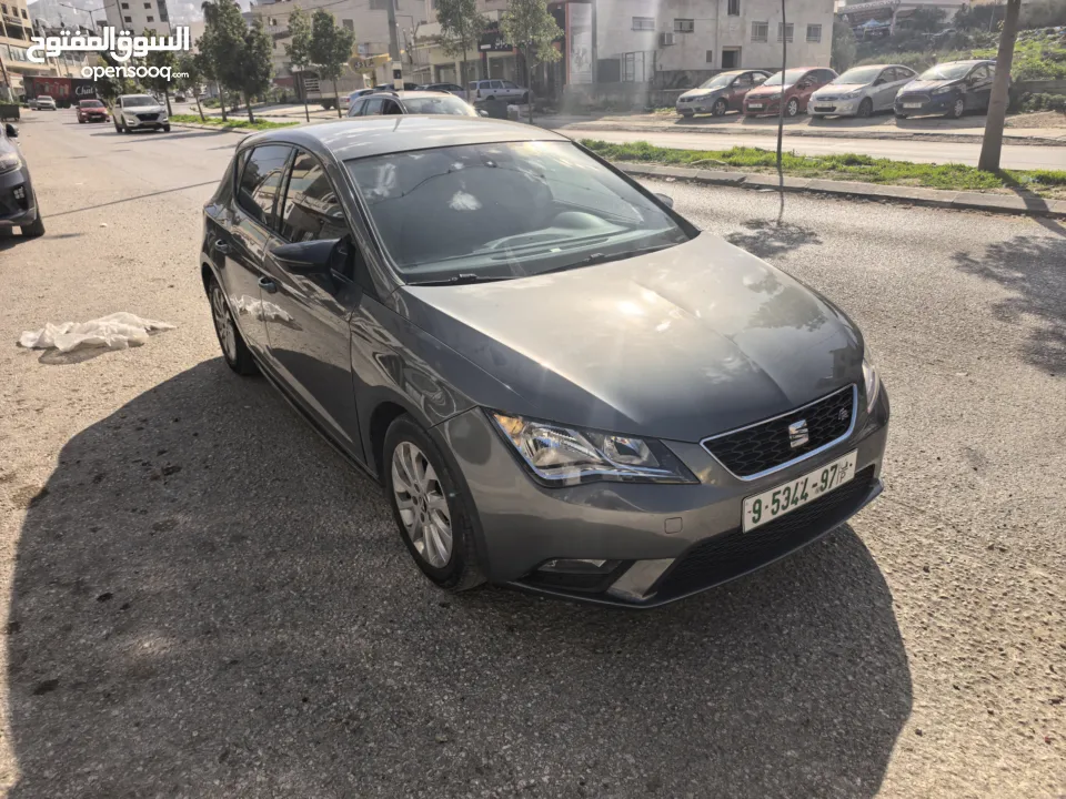 سيات ليون اوتوماتيك