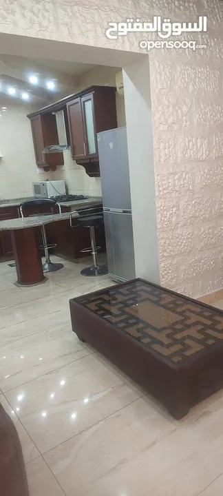 الدوار السابع استوديو خمس نجوم VIP نظافه 100 ٪  لايجار