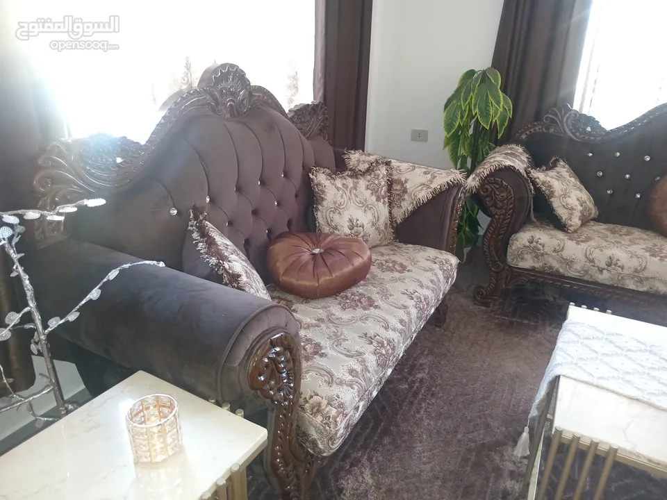 طقم كنب بحال الجديد