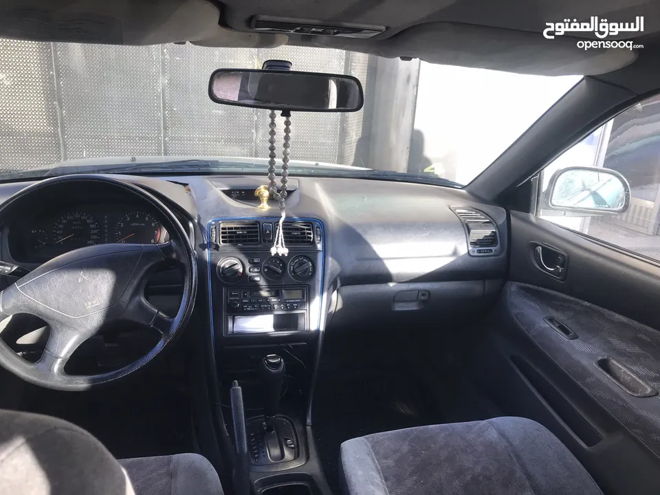 جلنت ثنين جيد السياره صله على النابي ولا في خربوش لا البيع 3300
