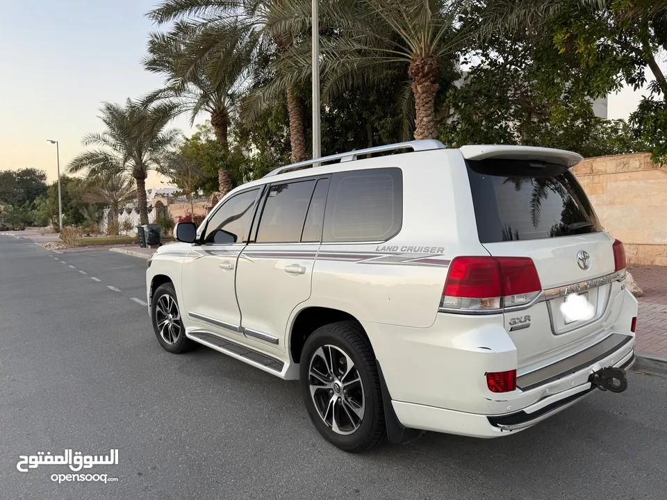 Toyota Land Cruiser Grand Touring 2021 GCC 125000KM V8 Very Clean