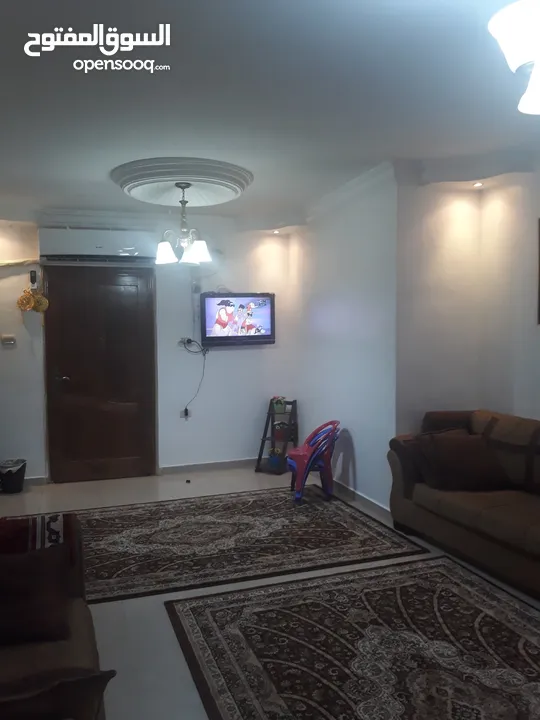 شقه للبيع اربد دوار العيادات