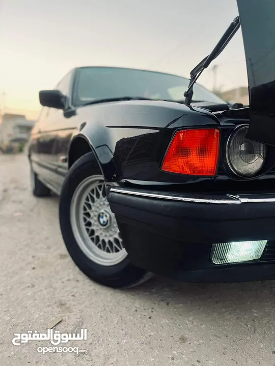 BMW  1993 740