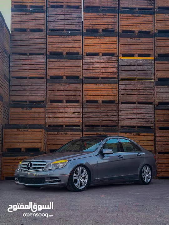 1.8 تيربو موفره ولعبه السياره فحصها نخب النخب انظف حبه لحد الان بضفه ترخيص وتامين شامل لسنه الجاي