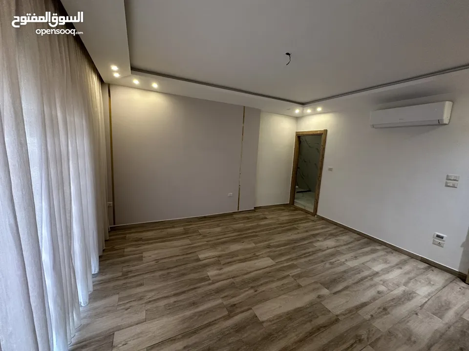 شقة فاخرة للبيع الظهير