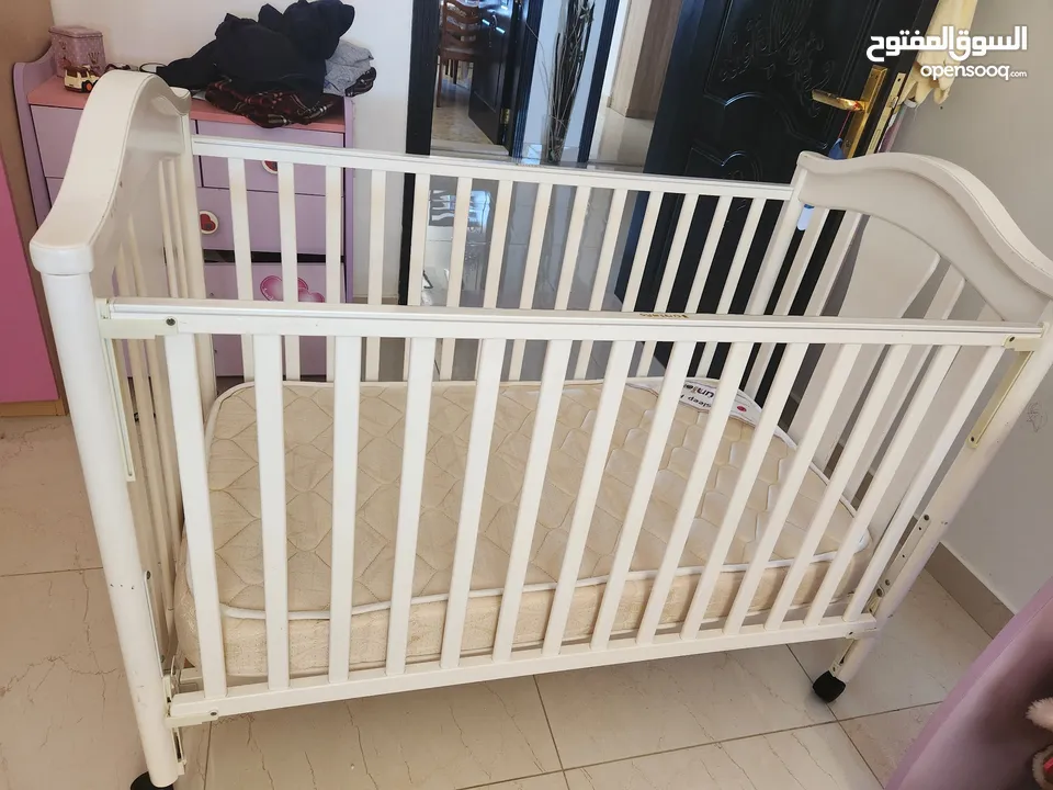 سرير اطفال Junior : اثاث وغرف نوم اطفال مستعمل : أبو ظبي الشوامخ (208063610)