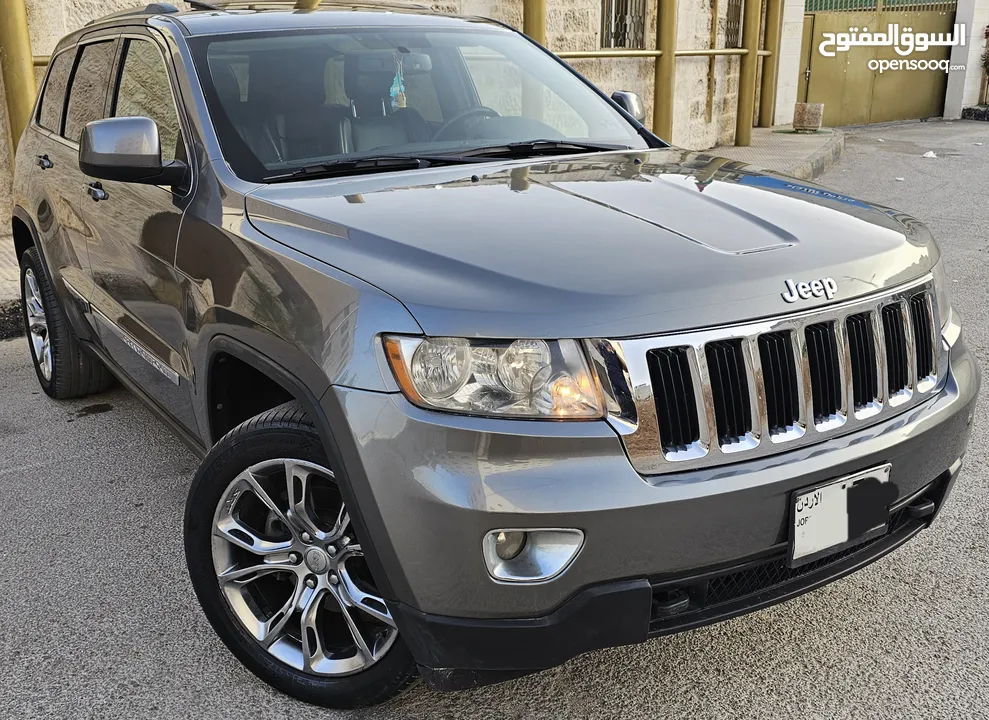 Grand Cherokee 2011 - جراند شروكي فل اضافات بانوراما بحالة ممتازة