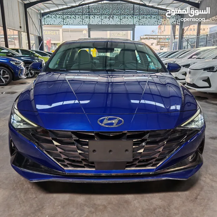 2022 HYNDAI ELANTRA HYBRID LIMITED وارد امريكي