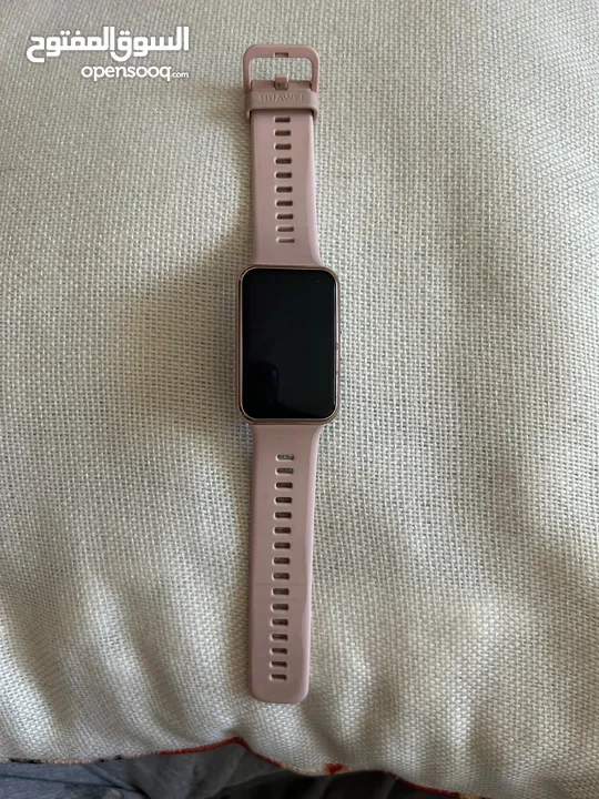ساعة هواوي watch fit بحالة ممتازة