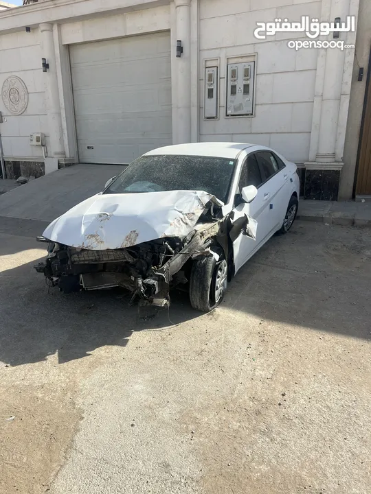 النترا 2021 مصدومة للبيع