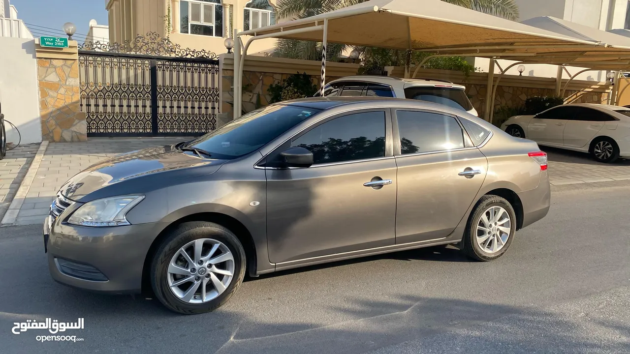 نيسان سنترا للبيع / نظيف موديل 2016 Nissan Sentra SV 2016 in excellent condition