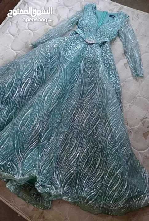 فستان  اللون تركوراز  الميقاس M (38) طويل