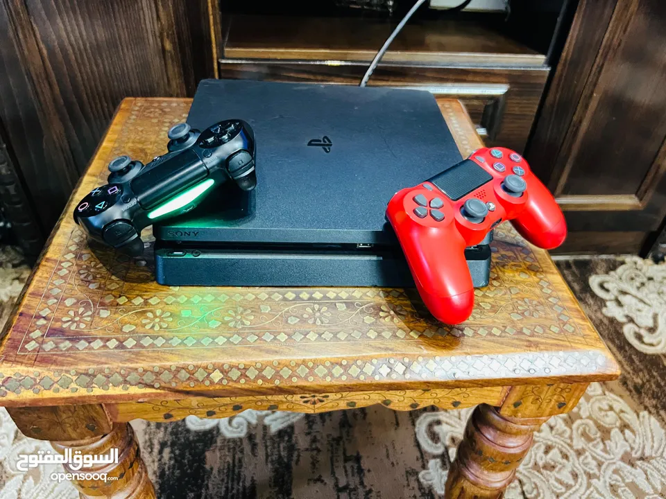 Playstation 4 Slim  بلاستينش 4 سلم
