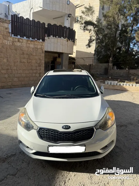 كيا سيراتو k3 سعرررررر حرررررررق حرررررررق مع فتحة سقف