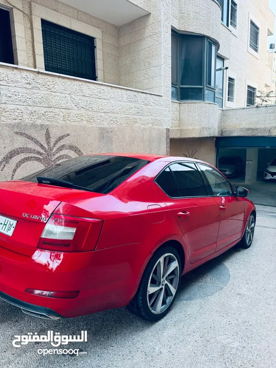 سكودا أوكتافيا صالون خصوصي 2016، ديزل 1600، غيار عادي، مرخصة ومؤمنة، فحص كامل