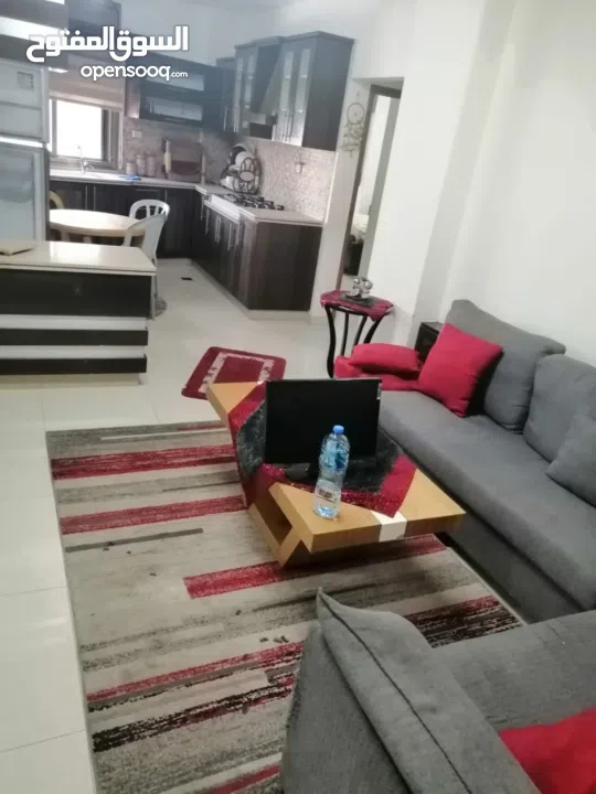 شقه للايجار مفروشه في الارسال خلف مفروشات الرونق الايجار دون وسيط مباشرة 2000ش