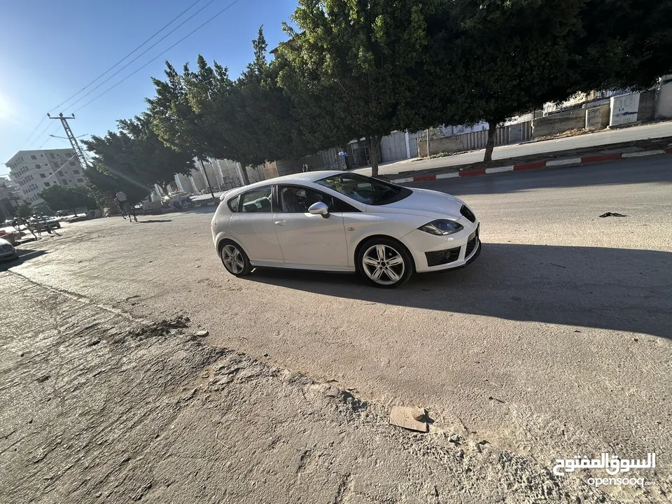 سيات ليون  2013