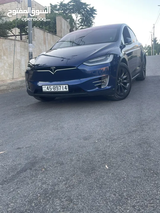 Tesla MODEL X 2019