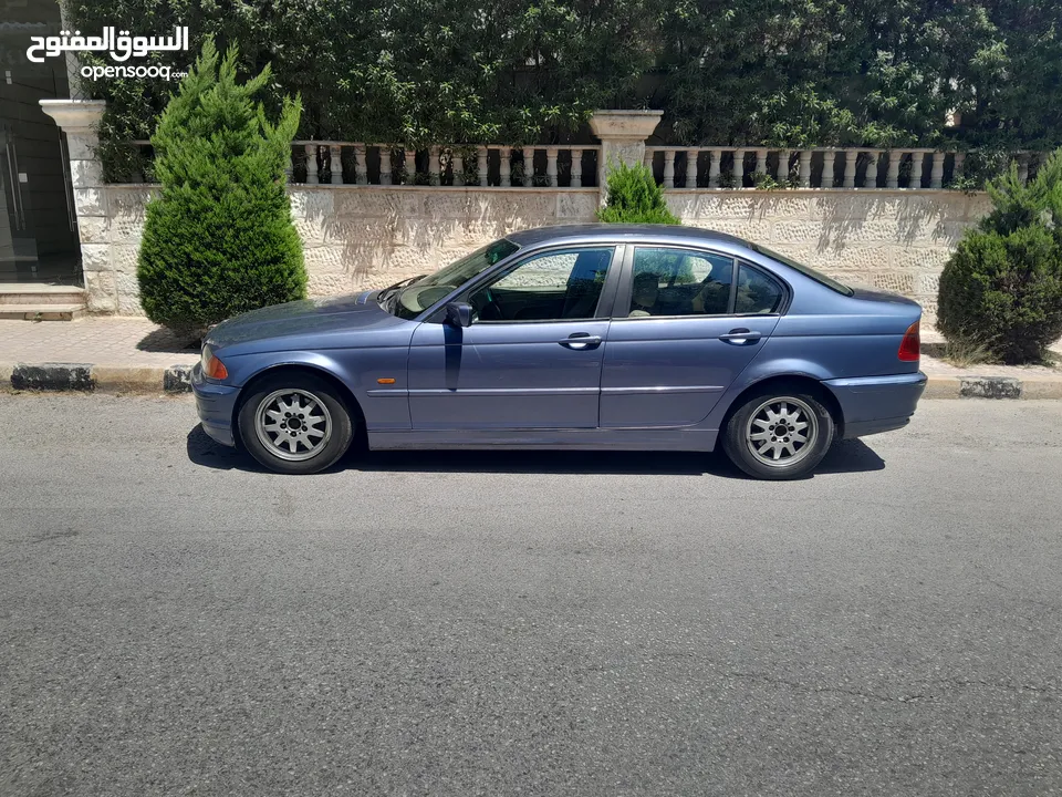 موديل 2001    BMW 318