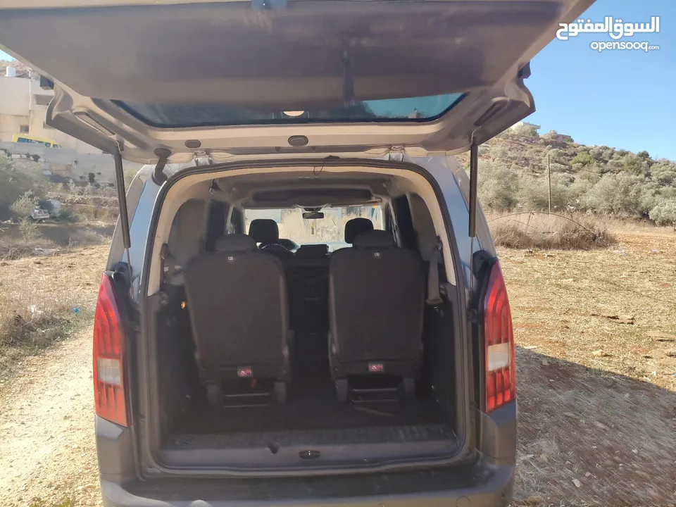 بيجو ريفتر 2020 عداد110 6+1