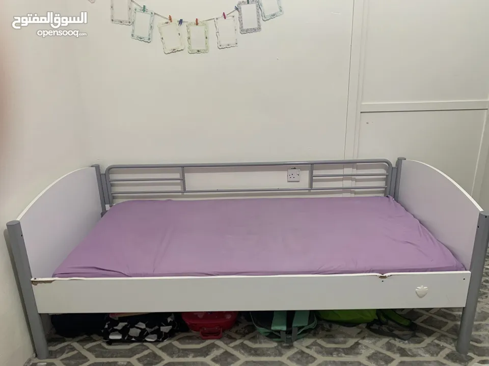 سرير من الماركة التركية الشهيرة ÇiLEK من الصفاة هوم