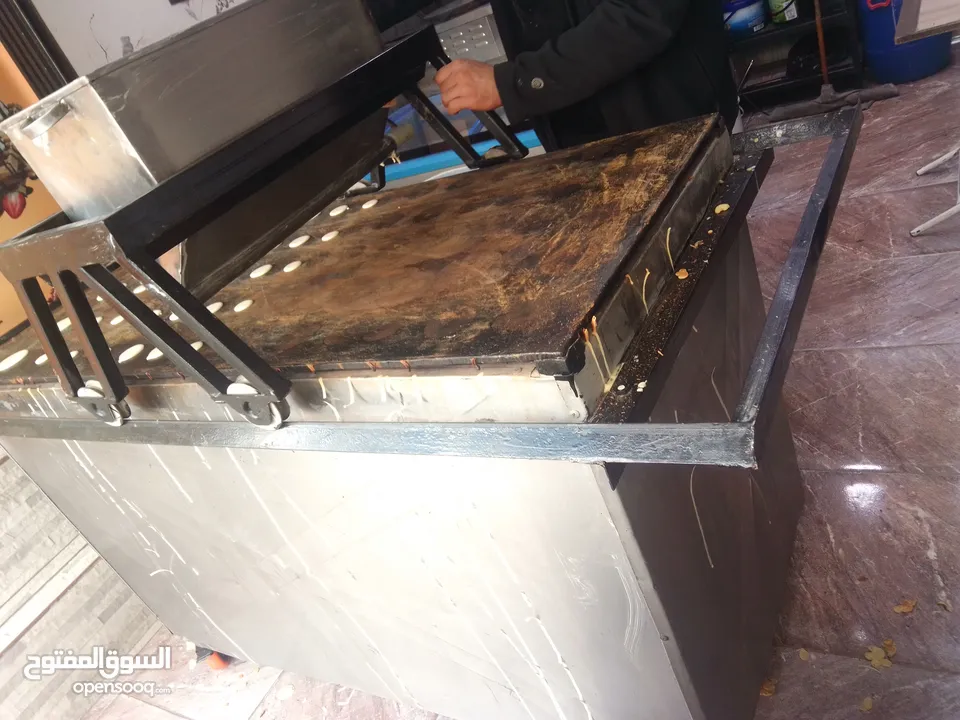 صاج قطايف مع جوزه ستالس للبيع 5حبات محروق وجاهز للبيع بسعر حرق الاستفسار