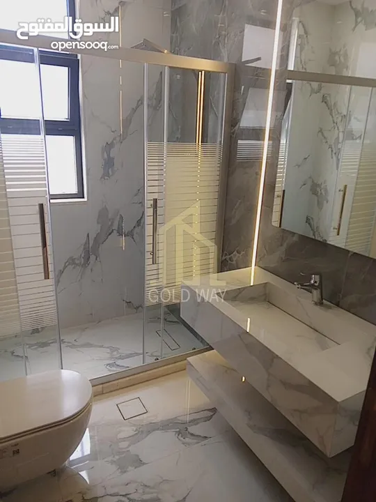 شقة مميزة للبيع طابق أول 290م في أجمل مناطق دير غبار/ ref 7012
