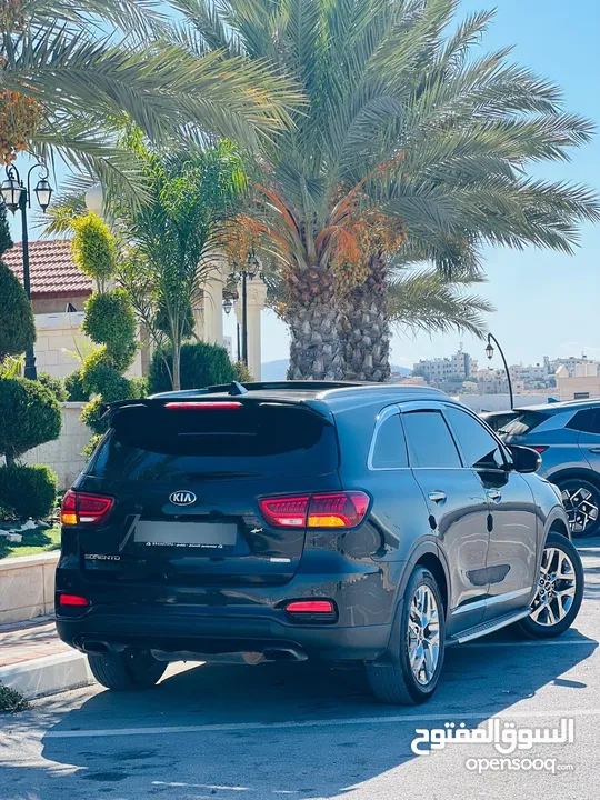كيا سورينتو 2019 فل إضافات
