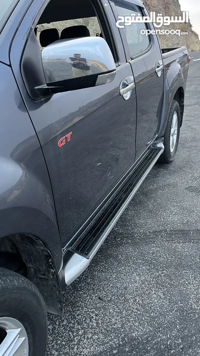 ايسوزو دي ماكس فل كامل فحص كامل موديل 2018 ماتور 3000cc بحالة ممتازة للبيع