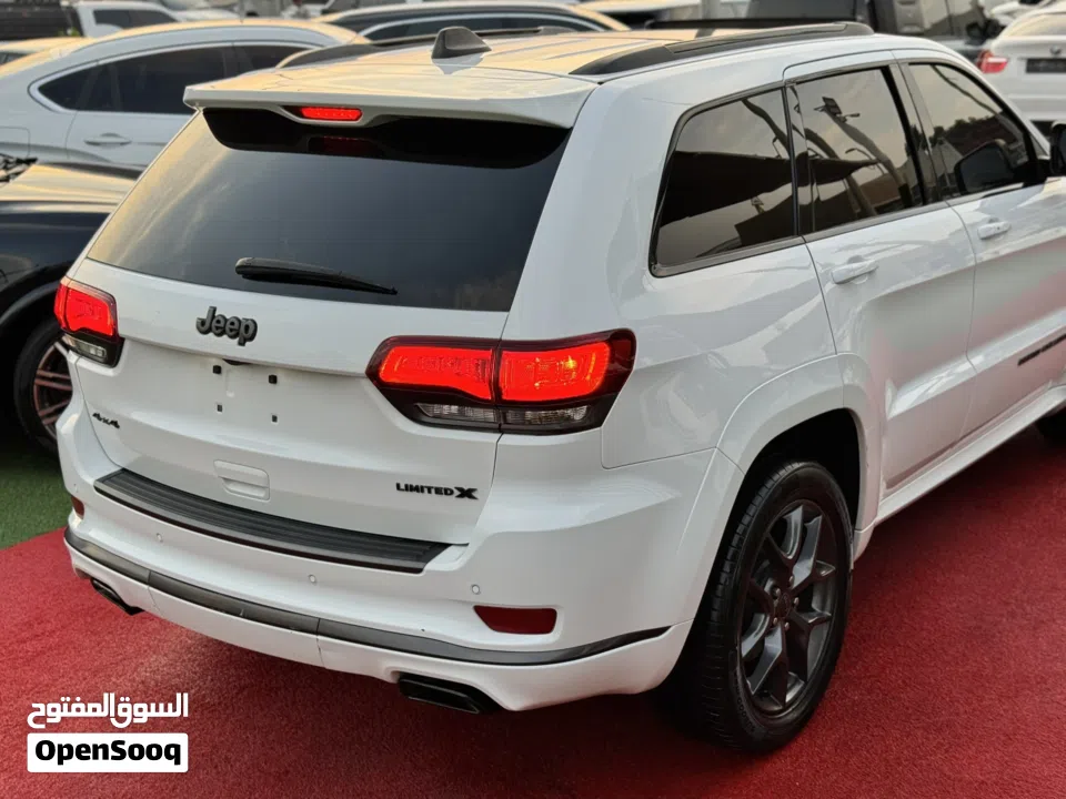 جيب غراند شيروكي 2020 كلين تايتل بحالة الوكالة التامة وسعر عرض ممتاز.