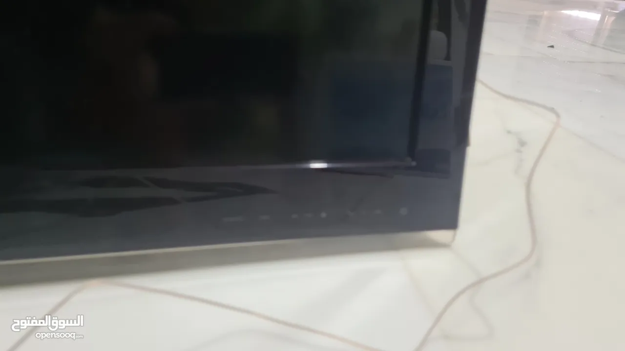تلفزيون سامسونج 40 بوصه