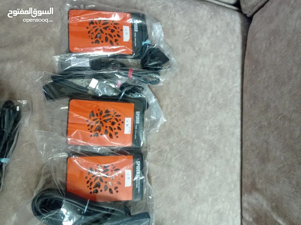 رسيفرات نت وعادي اسعار مختلفه ابتداء من خمس دنانير يوجد خدمه توصيل لجميع المحافظات