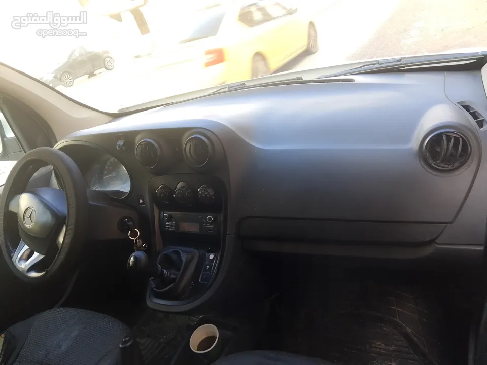 مرسيدس سيتان موديل 2019 سولار جير عادي متور 1500 تيربو اصل خصوصي ايد 1 هاتف