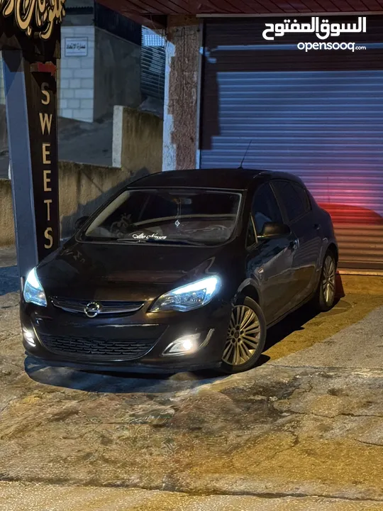 Opel astra j اوبل استرا ج 2013 للبيع على كاش فقط سياره فل فل