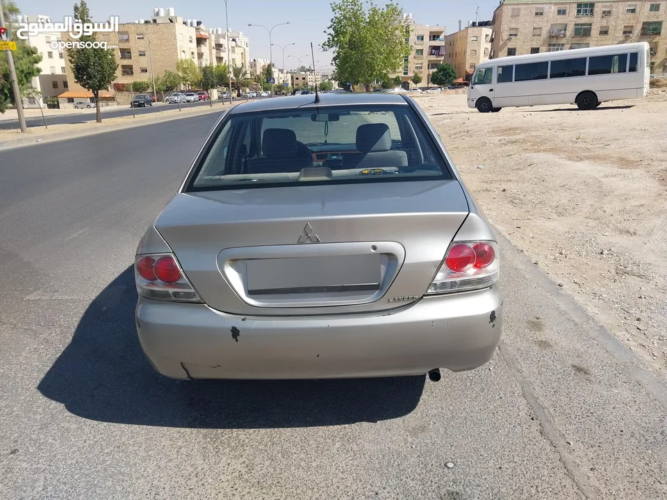 لانسر 2010 للبيع
