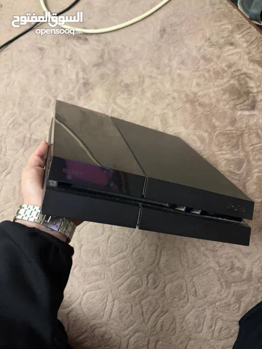 playstation 4 بلايستيشن فور مع مجموعة العاب قوية