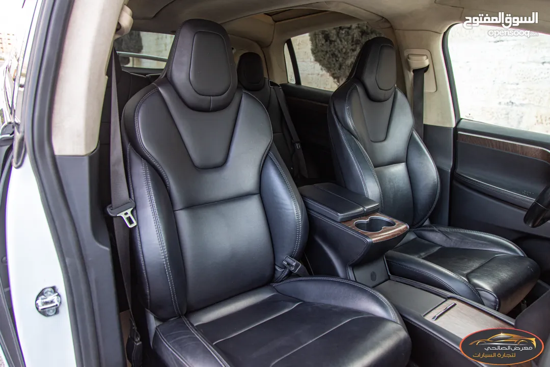 Tesla Model X 100D  2018  السيارة بحالة الوكالة